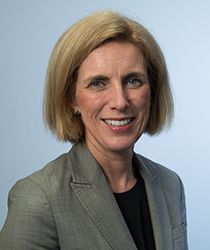 Dr Lisa Studdert