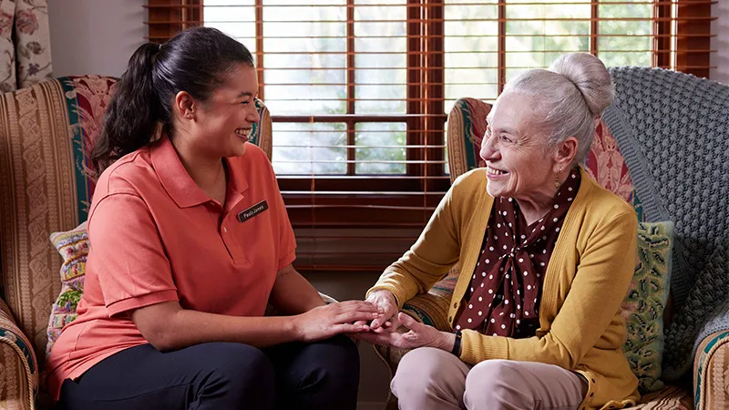A nurse with an older woman