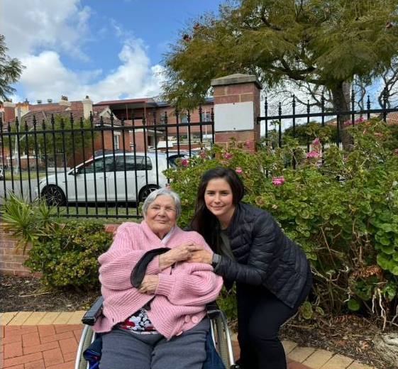 Left to right: Gisa (ACVVS recipient) with Carolina (volunteer).