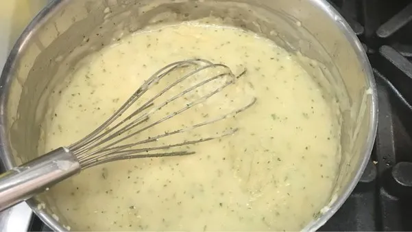 Béchamel sauce is served with vegetables