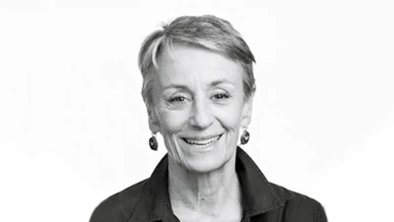Photo of Dr Catherin Bull