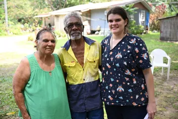 Home care worker with Indigenous clients