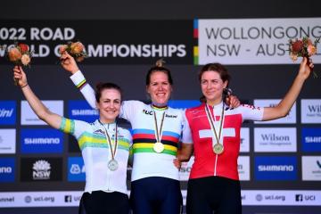 Three women on the podium at UCI Road World Championships in Wollongong 