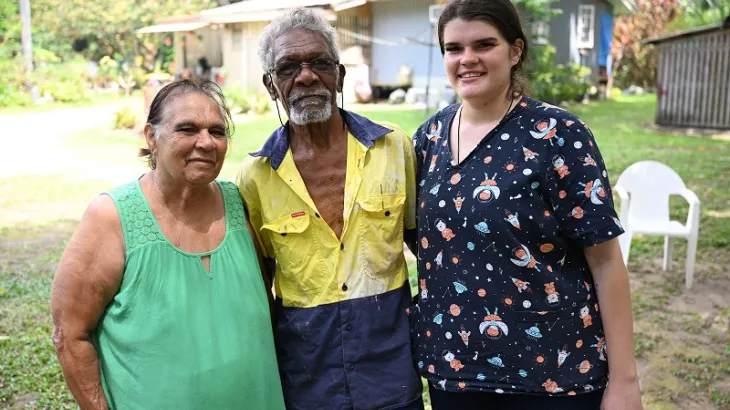 Home care worker with Indigenous clients