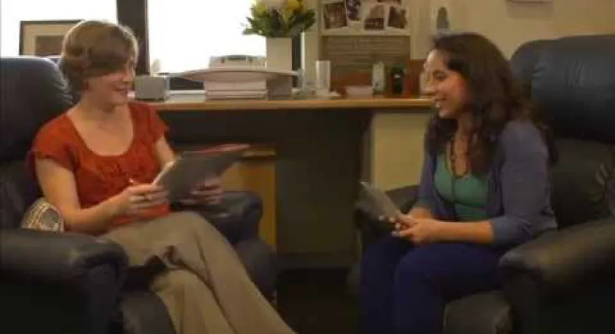 Thumbnail image for midwife discussing pregnancy and alcohol with women video
