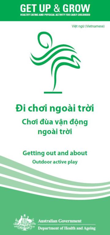 Cover image for Đi chơi ngoài trời – Chơi đùa vận động ngoài trời (Getting out and about – outdoor active play)